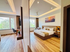 Club Room, City View | View from property