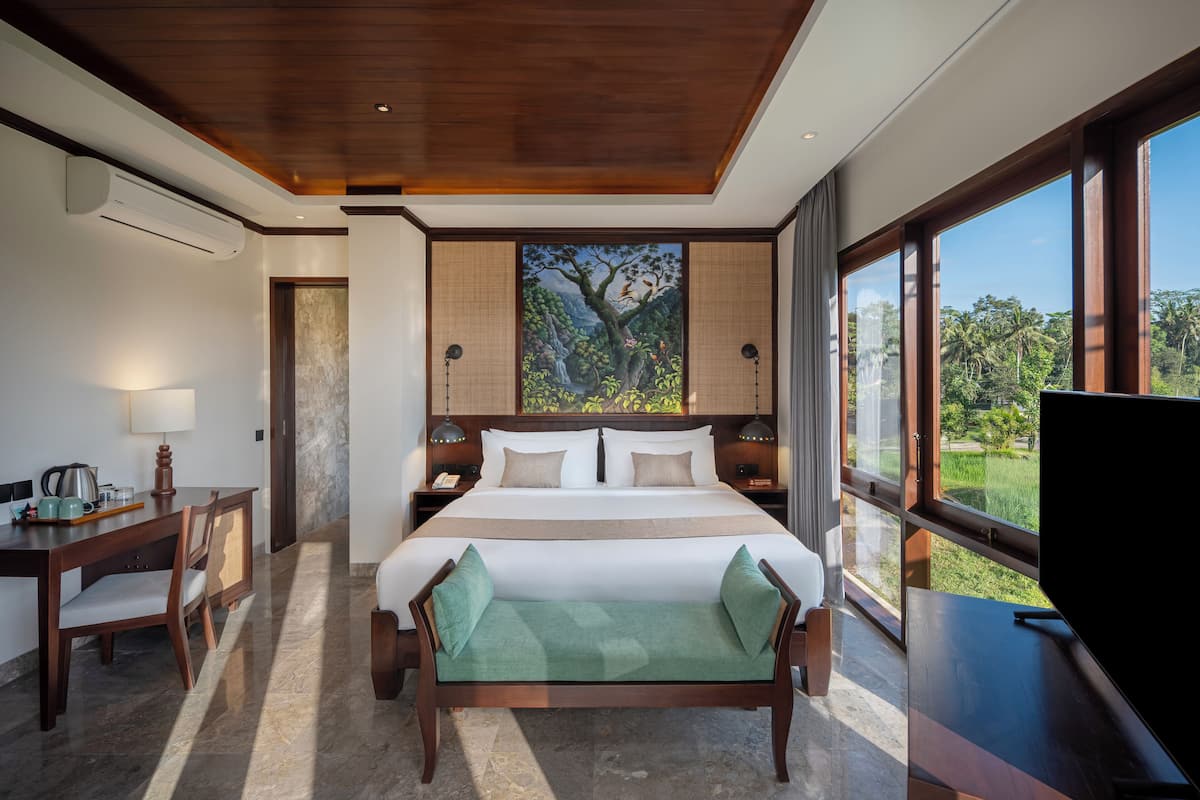 مكتب وواي فاي مجانًا