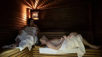 Sauna, hot tub, steam room, hot stone massages, deep-tissue massages