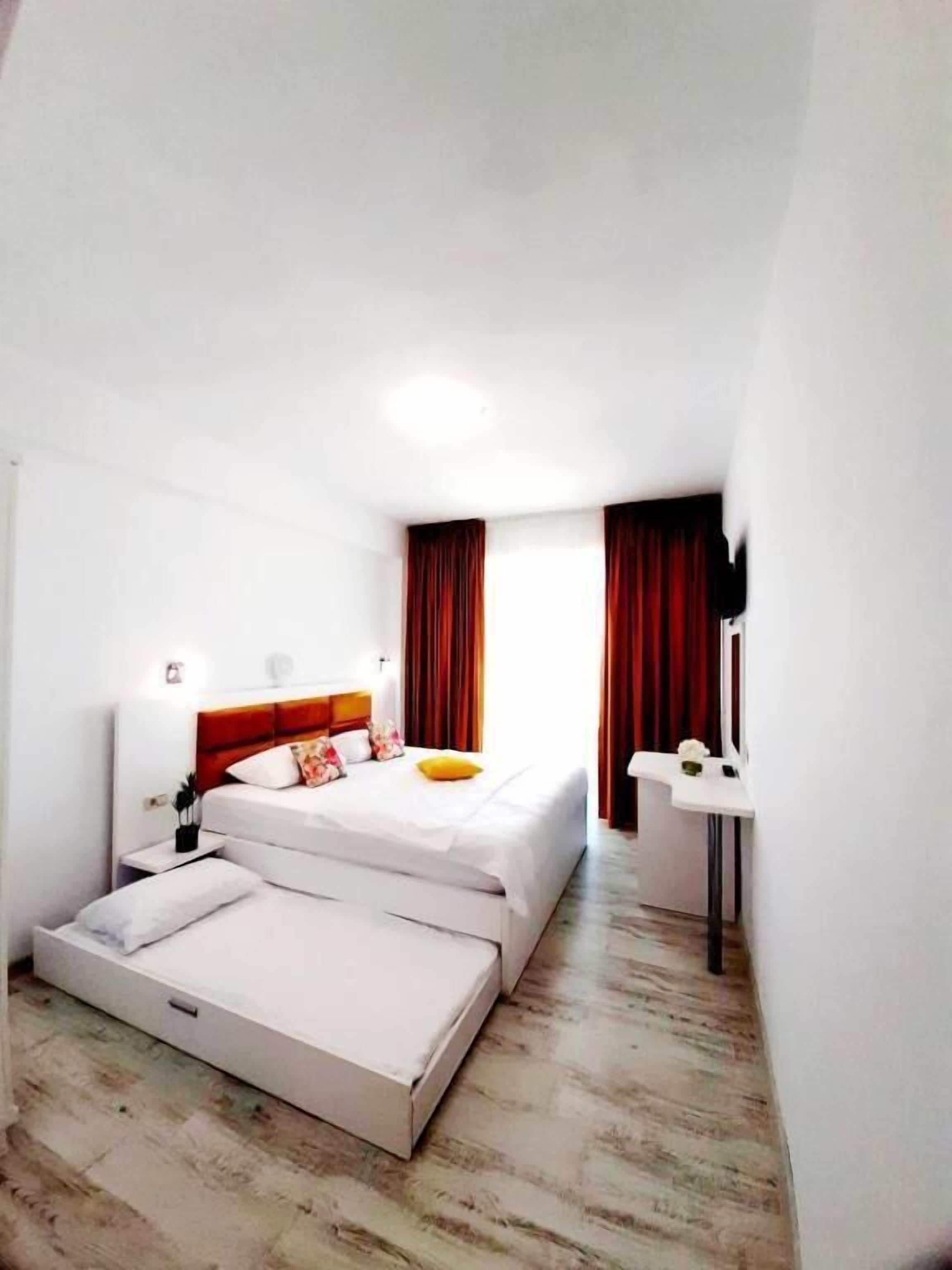 Habitación triple, vista al mar | Wifi gratis 