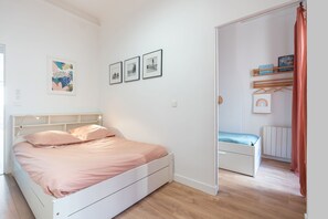 3 Schlafzimmer, Bügeleisen/Bügelbrett, WLAN, Bettwäsche