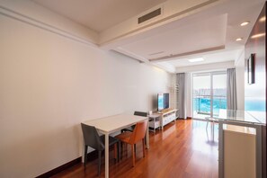Superior Apartment, 1 Bedroom, Kitchen, City View | Living room - Tyms Xujiahui Modern 1BR APT  (Shanghai)