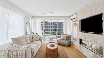 Televisie en een tafeltennistafel