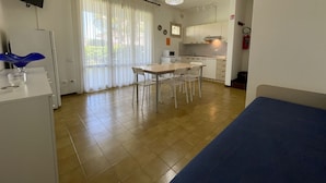 Villa, 2 soverom, balkong, hageutsikt | 3 soverom