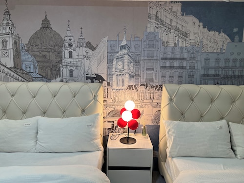 Luxurious European Style Penthouse Modern Apart ment Cross City of Dreams OKADA SOLAIRE MOA Airport