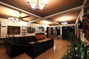 Reception - ECKO Kasang Regency Hill Resort (Lansdowne)