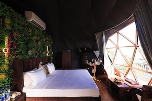 Luxury Glamp Room | Schreibtisch, kostenloses WLAN