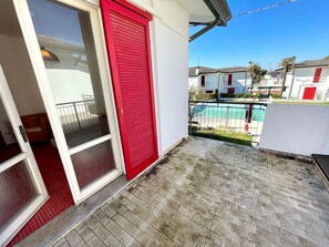 Villa, 2 Bedrooms, Balcony, Garden View | Terrace/patio - Terraced House With Garden and Pool (Caorle)