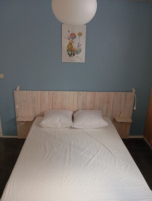 1 habitación, cuna de viaje, wifi gratis y ropa de cama 