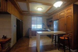 Room - Hotel Baihui Inn (Zhangjiajie Pedestrian Street Dayong Ancient City Inn）) (Zhangjiajie)