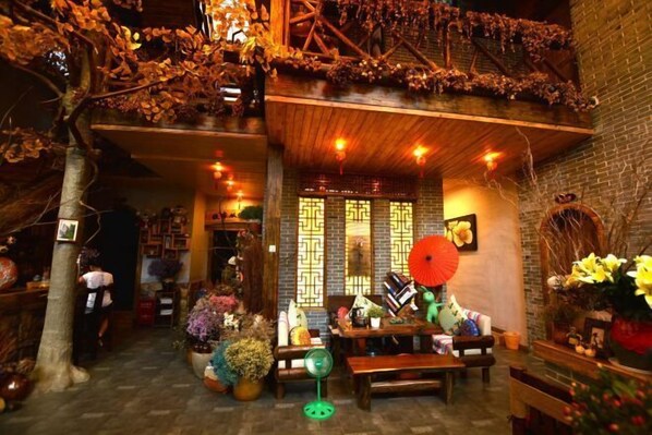 Interior - Hotel Baihui Inn (Zhangjiajie Pedestrian Street Dayong Ancient City Inn）) (Zhangjiajie)