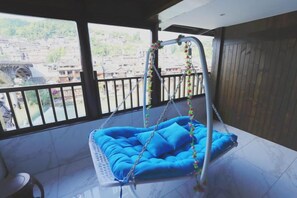 Unclassified image, 3 of 41, button - Floral Hotel ·Fenghuang Grand Riverview (Fenghuang)