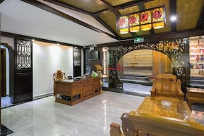 Khu sảnh