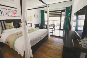 Unclassified image, 4 of 41, button - Floral Hotel ·Fenghuang Grand Riverview (Fenghuang)