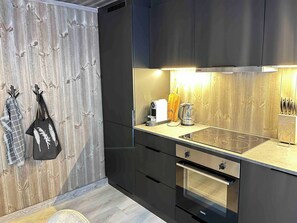 Kabin, 4 kamar tidur, balkon, pemandangan kebun | Interior