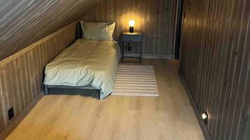 Cabin, 4 Bedrooms, Balcony, Garden View | 4 bedrooms
