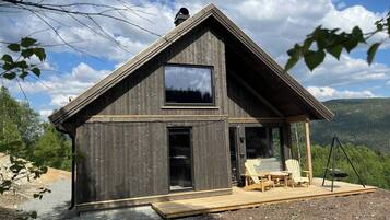 Cabin, 4 Bedrooms, Balcony, Garden View | Exterior