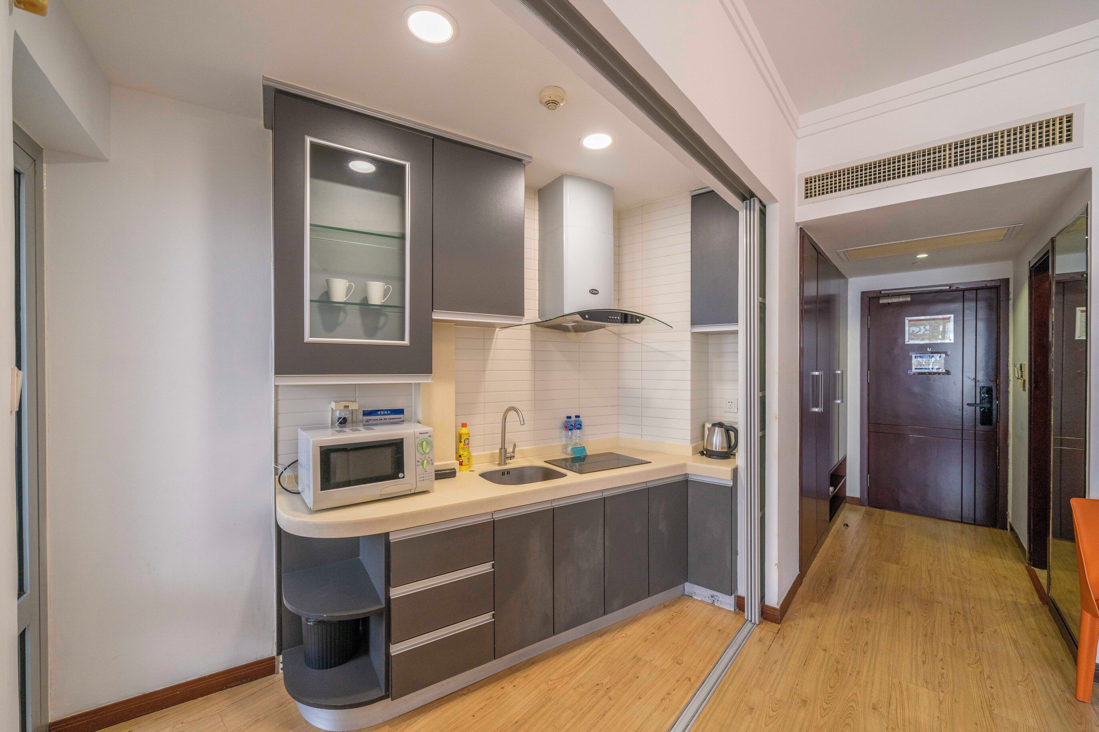 Superior Apartment, 1 Bedroom, Kitchen, City View | Private kitchenette