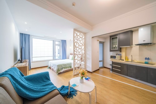 Tyms Xujiahui Stylish 1BR APT 