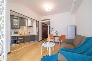 Superior Apartment, 1 Bedroom, Kitchen, City View | Living room