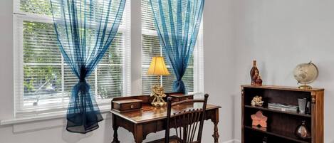 المنشأة من الداخل