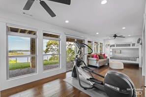 Unclassified image, 3 of 61, button