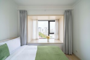 Superior Apartment, 2 Bedrooms, Kitchen, City View | Free WiFi - Tyms Modern 2BR APT Xujiahui Dacheng  (Shanghai)