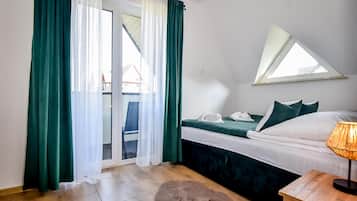 Chalet, 2 Bedrooms | Soundproofing, free WiFi