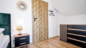 Chalet, 2 Bedrooms | Free WiFi