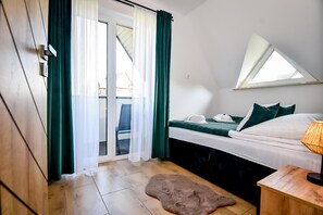 Chalet, 2 Bedrooms | Free WiFi