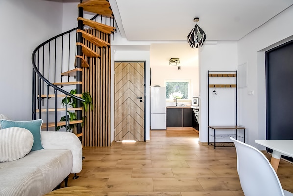 Chalet, 2 Bedrooms | Living room