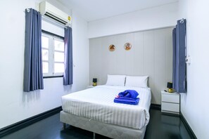 Villa, Terrasse, Poolblick | Ausblick vom Zimmer