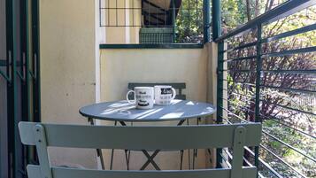 Studio (0 Bedroom) | Parveke