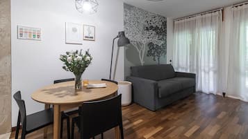Apartment (0 Bedroom) | Front of property