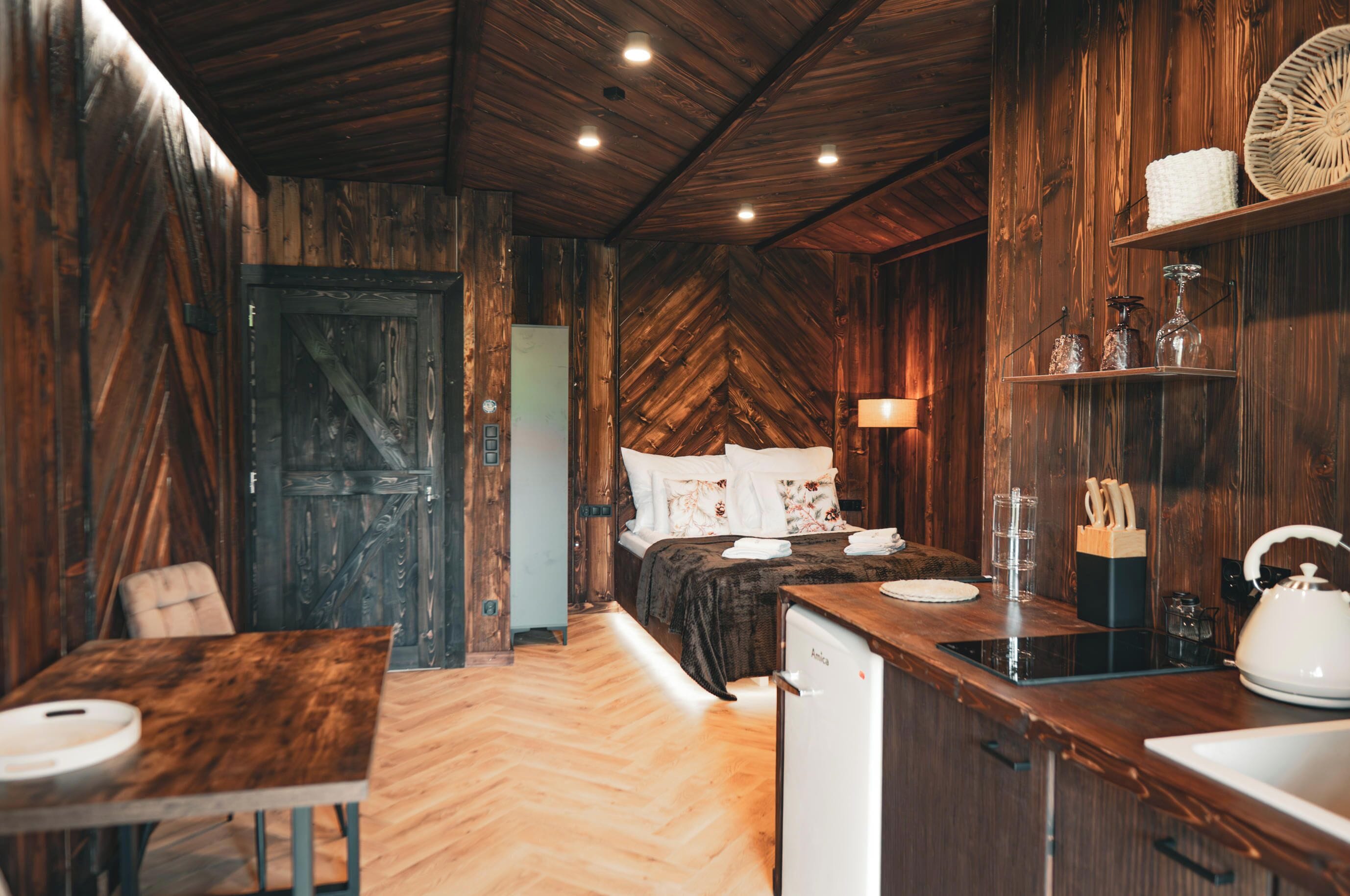 Iron/ironing board, free WiFi