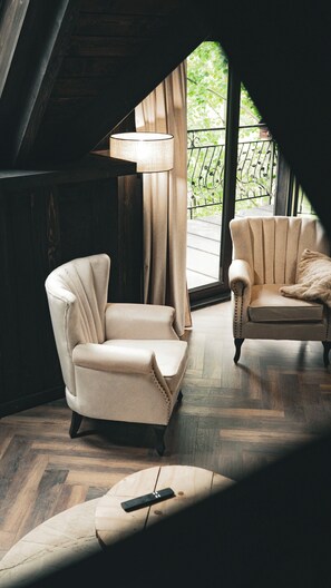 Apartment, Balcony, Mountain View (nr 1) | Living area