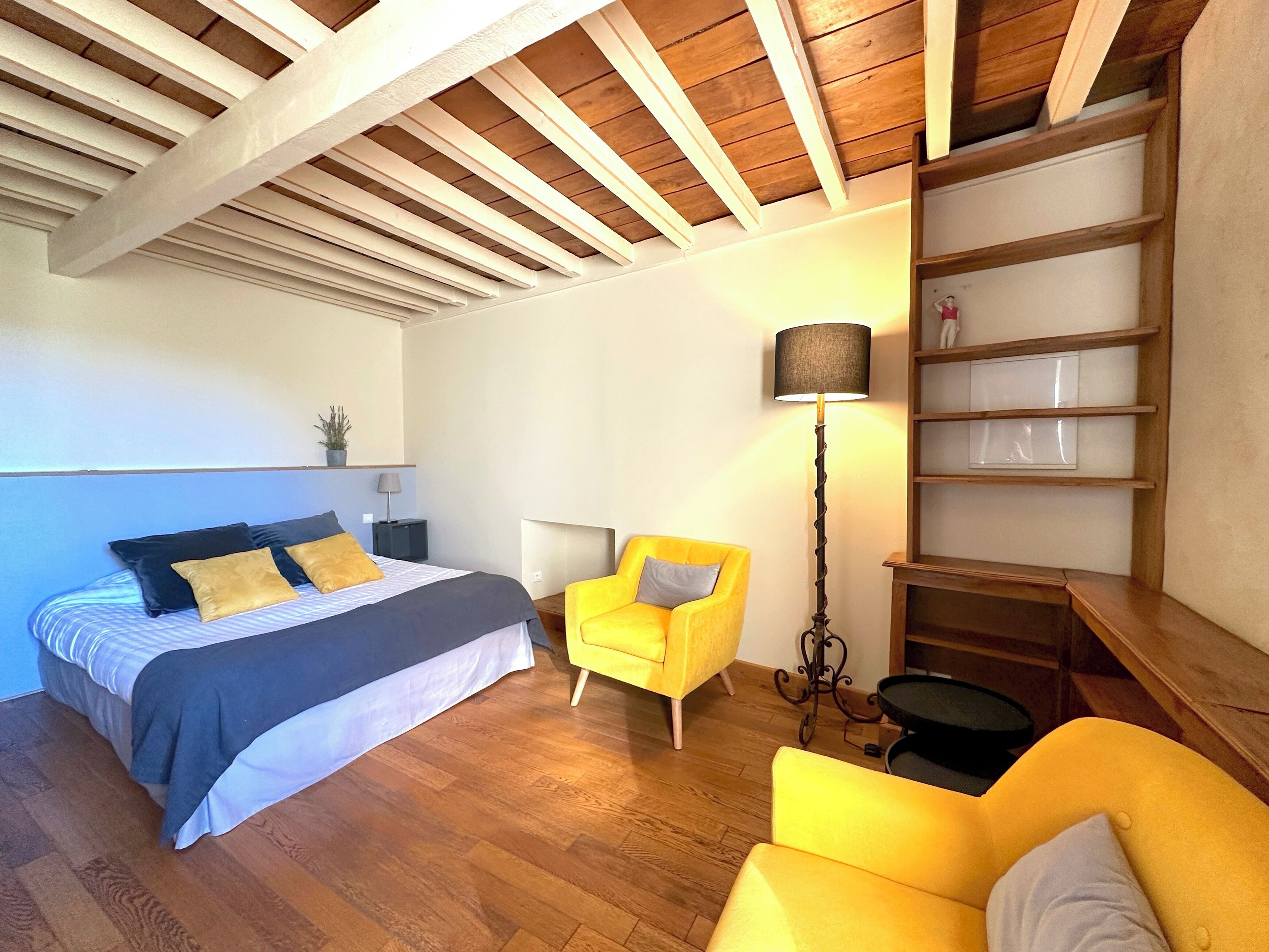 Chambre Double Confort | Décoration personnalisée, ameublement personnalisé, rideaux occultants