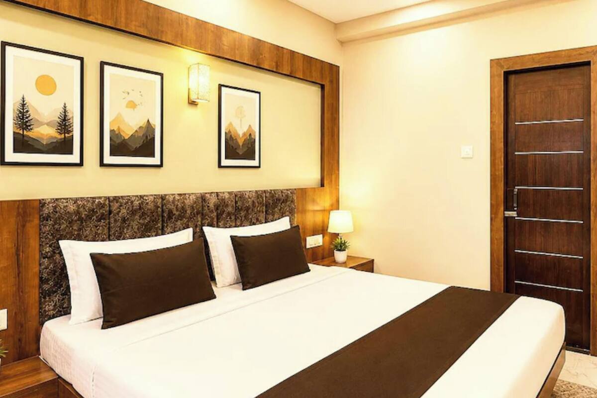 Deluxe Double Room, Air conditioning | View from room