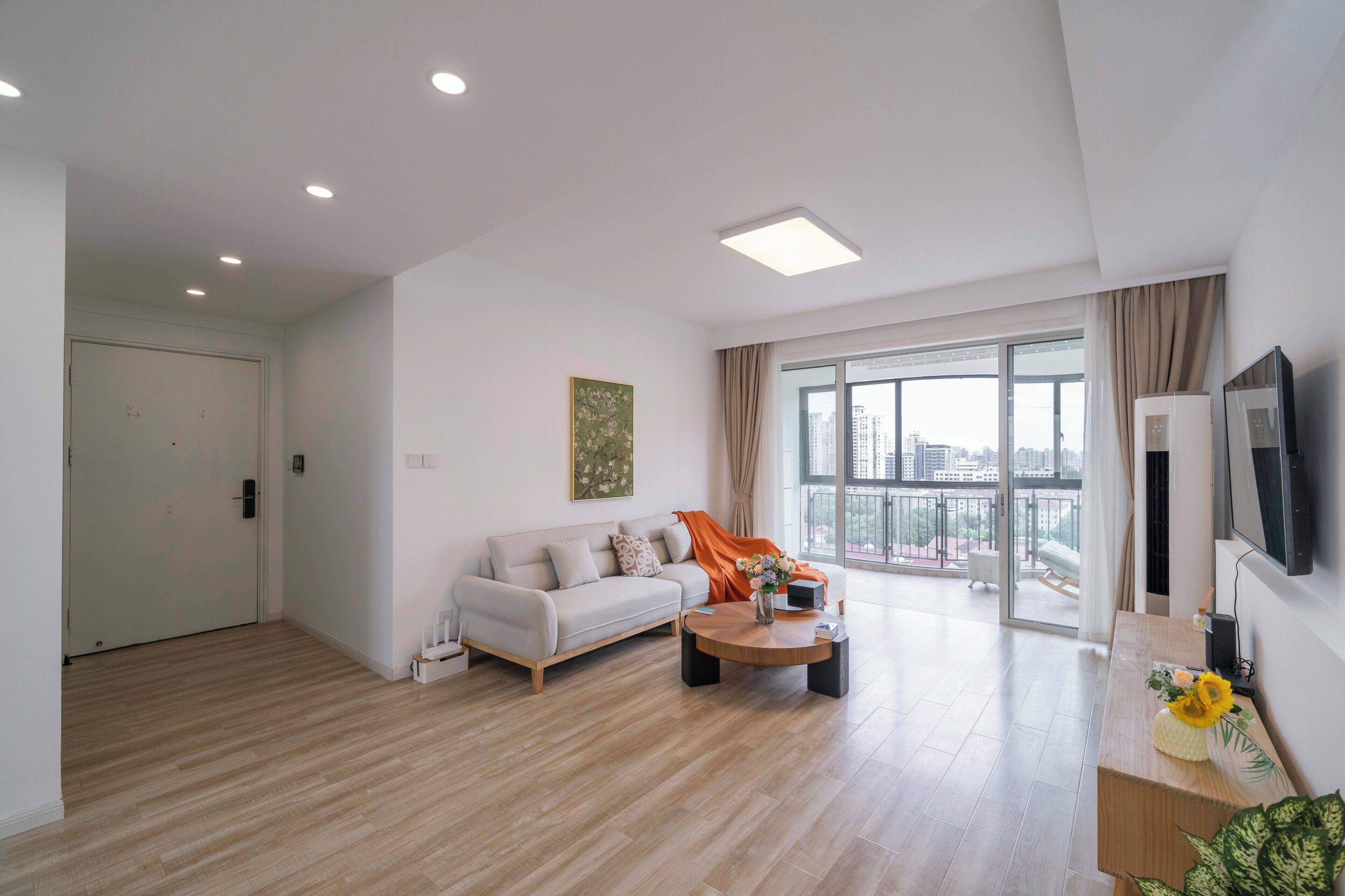 Superior Apartment, 4 Bedrooms, Kitchen, City View | Living room