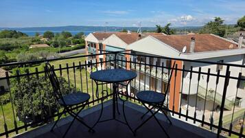 Apartemen, 2 kamar tidur, Boleh Merokok, pemandangan samudra | Balkon