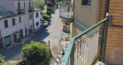 Lakeview Balcony Apartment in Bolsena
