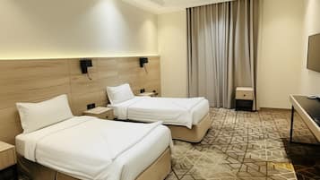 Deluxe Double or Twin Room | Desk, free WiFi
