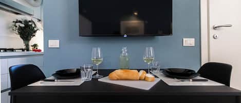 Basic Studio (0 Bedroom) | Private kitchenette