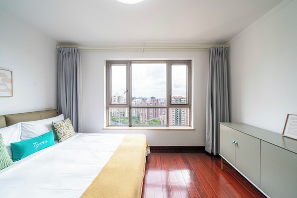 Superior Apartment, 2 Bedrooms, Kitchen, City View | Free WiFi