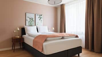 One-Bedroom Suite with sofa bed | Individualmente decorados, individualmente mobiliados, escrivaninha