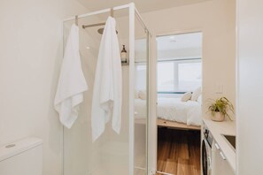 WiFi, bed sheets - Tiny Home in Scottsdale (Scottsdale)