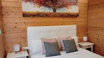 Lit parapluie, Wi-Fi, draps fournis