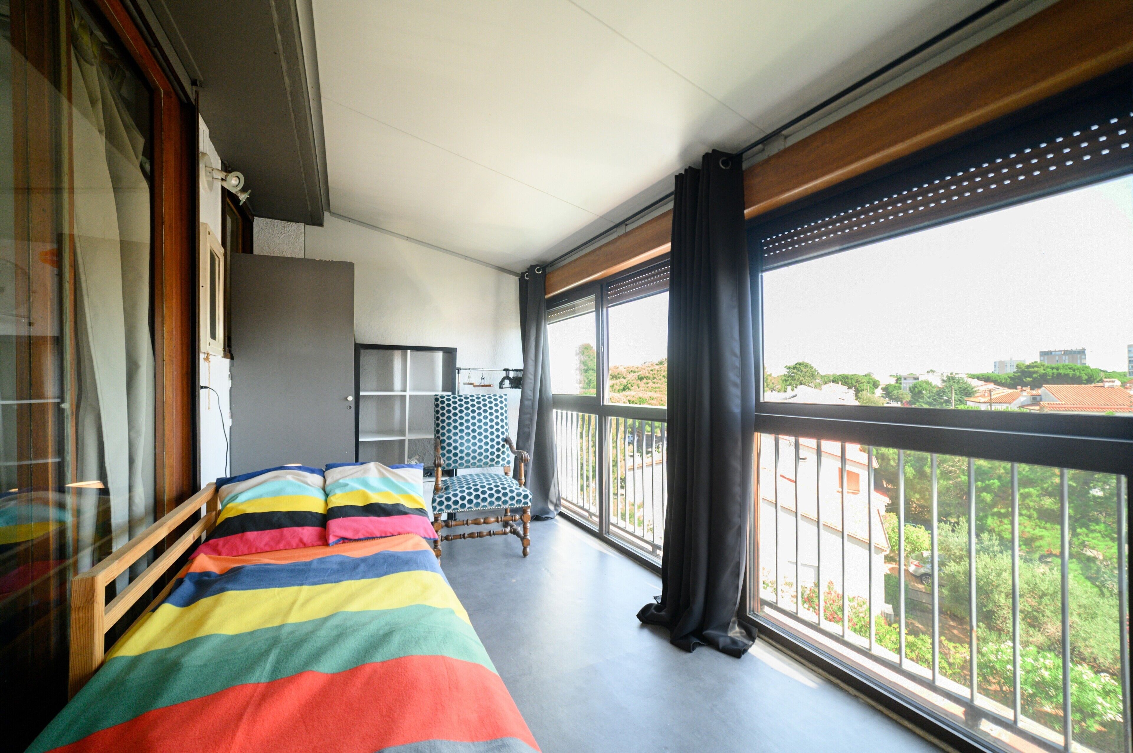 2 bedrooms, iron/ironing board, WiFi