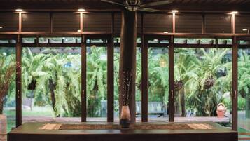 Vila, 5 kamar tidur, Boleh Merokok, kolam renang pribadi | Tempat makan