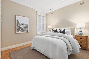 2 bedrooms, iron/ironing board, WiFi, bed sheets